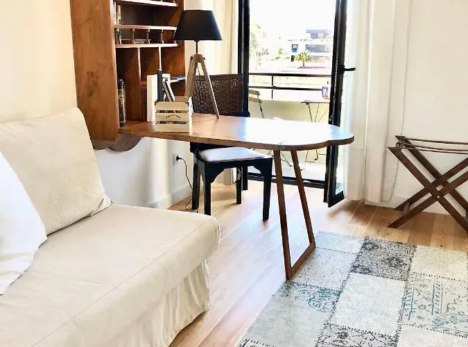 Center Gardens Apartman *