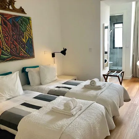 Center Gardens Apartments *